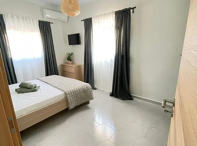 Agrothi * Marathopoli